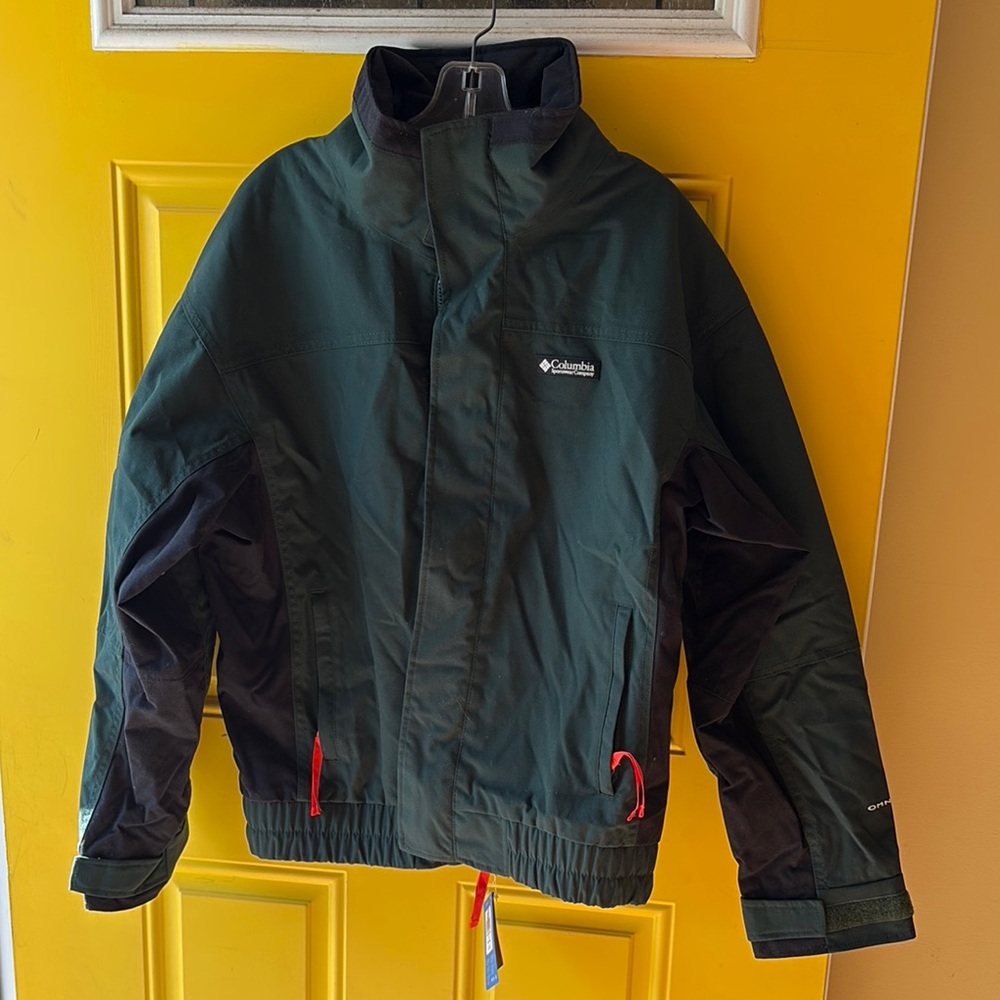 Columbia Outdoor Jacket in Forest and Black